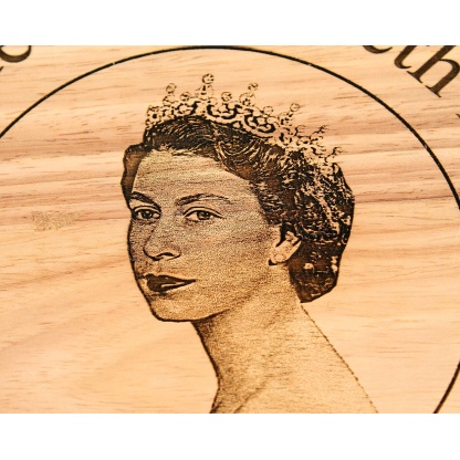 Queen Elizabeth II Memorial Cheeseboard, In loving Memory of our Queen